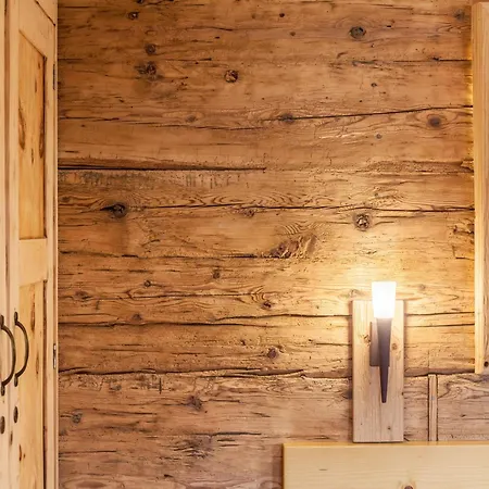 Neuhaus Alm Tatil Evi *