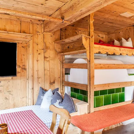 Neuhaus Alm Ferienhaus