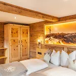 Neuhaus Alm